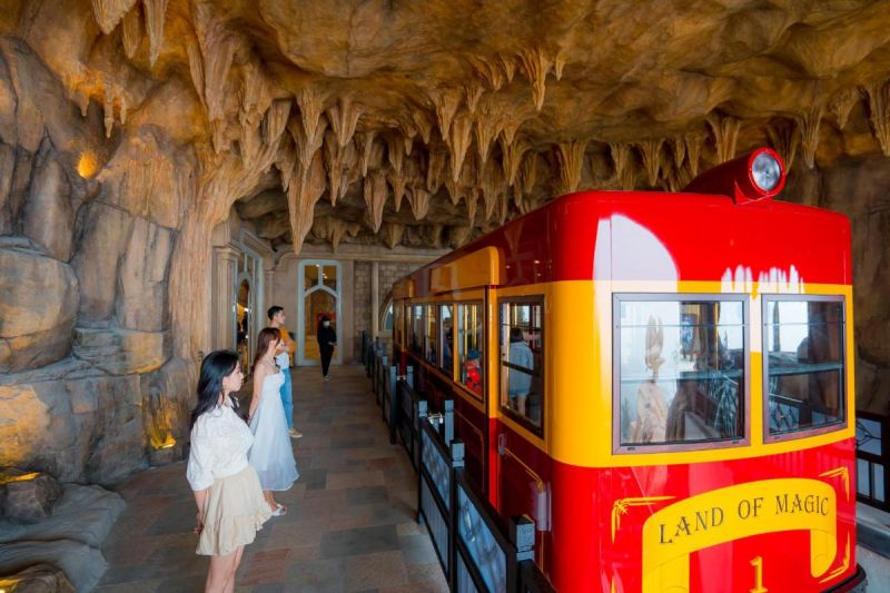 Danang - Son Tra - Marble Mountain - Am Phu Cave - Hanoi (B, L) 2