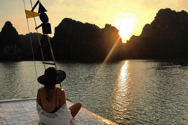 Hanoi – Ha Long Bay - Cruise tour (B, L, D) – Joined cruise 0