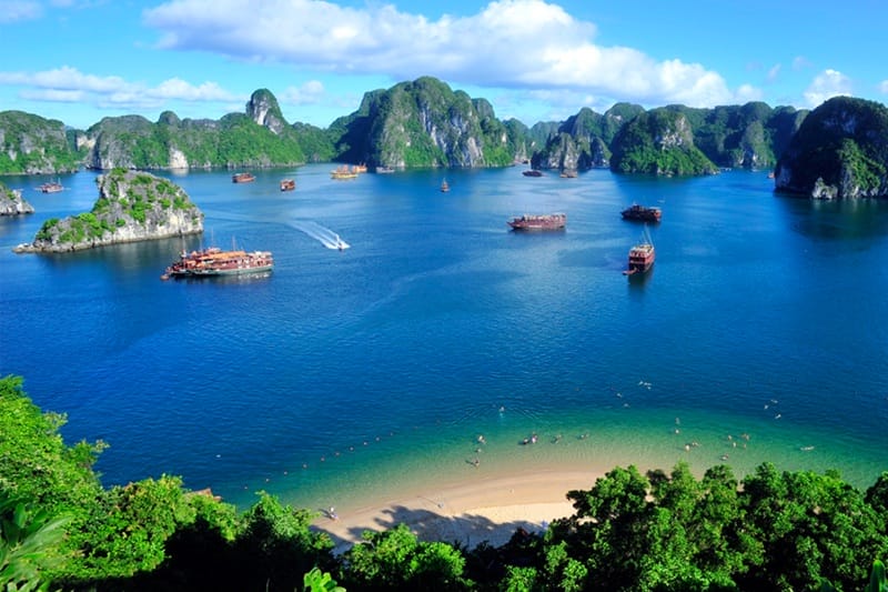 Danang - Ba Na Hills - Golden Bridge (B, L) 3